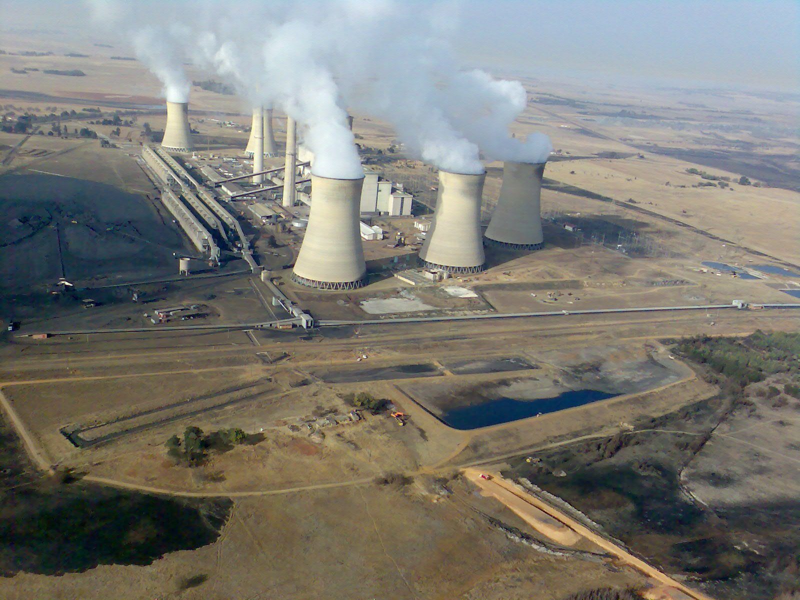 Eskom's coal-fired Arnot Power Station in Mpumalanga
